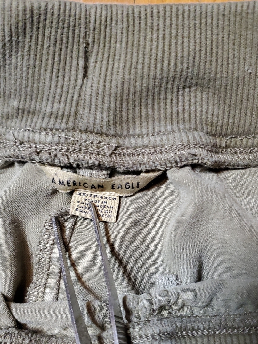 American Eagle Outfitters Olive Cargo Jogger Pants - Picture 2 of 12